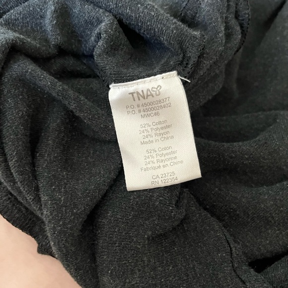 TNA ¾ Length Sleeve Top - Picture 4 of 6